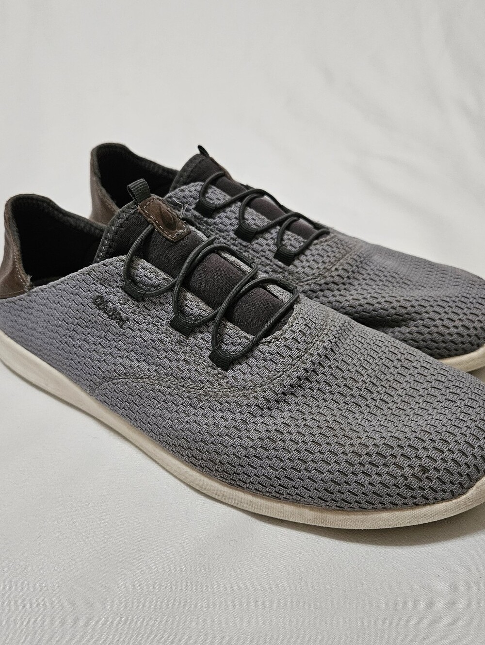 OLUKAI Alapa Li Sneakers Mens 11 Gray Mesh Slip On Casual Shoes EU 44